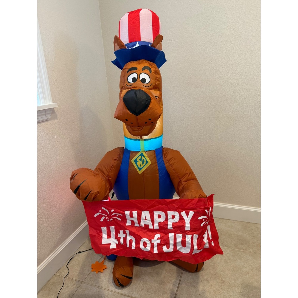 Scooby-Doo 4th of July Inflatable Uncle Sam Patriotic Yard Decor 4ft Lighted